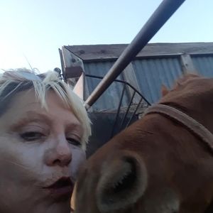 Meet your Posher, Beth